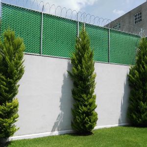 Rollo cubremalla verde 45 m lineales (3m²) broches Ferretería